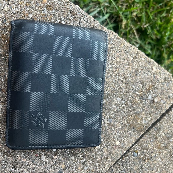 Louis Vuitton Damier Graphite Card Holder - Picture 1 of 4
